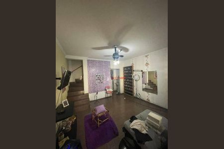 3_photo/94ce8ab8e5.93b8fa184532727f-ATLAS-0e0bd603-a7f7-42d3-9ee2-0c1cf706cfb4.jpg de casa à venda com 3 quartos, 130m² em Vila Barros, Guarulhos