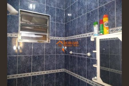 4_photo/94ce8ab8ff.eb4747a7722cd593-ATLAS-bc2e5109-721e-4597-bcd0-d37632bcc83d.jpg de casa à venda com 6 quartos, 120m² em Vila Barros, Guarulhos