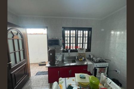 8_photo/94ce8aba41.8e34fecadfbbbc11-ATLAS-8f059148-127f-4595-ba4f-72ccb15bc4b6.jpg de casa à venda com 2 quartos, 74m² em Vila Barros, Guarulhos