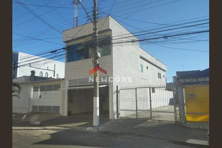 11_photo/94ce8abe8f.760d7ecec936a2b8-ATLAS-32ce54e1-cc4f-4403-8e4e-0181753a1efe.jpg de casa à venda com 4 quartos, 120m² em Vila Barros, Guarulhos