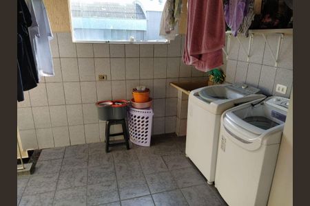 3_photo/94ce8abf15.dc8bbd111761e841-ATLAS-7350ddc6-e8ca-46b4-96de-d6a3439aab56.jpg de casa à venda com 5 quartos, 187m² em Vila Barros, Guarulhos