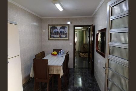 3_photo/94ce8abf15.dc8bbd111761e841-ATLAS-7cf2de71-ffa5-44a6-b2d6-9b408a5e7113.jpg de casa à venda com 5 quartos, 187m² em Vila Barros, Guarulhos