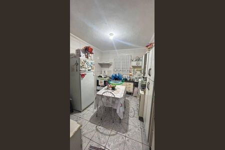 6_photo/94ce8abf65.ab42fc0d9148f380-ATLAS-07f3ac6b-b247-4600-89b7-debcc82bd0eb.jpg de casa à venda com 2 quartos, 90m² em Vila Barros, Guarulhos
