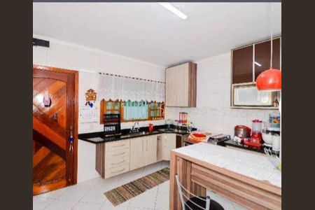 5_photo/94ce8ac999.f7b46fd9919be053-ATLAS-ea490ec7-3d20-4815-a032-4e3925f79f2f.jpg de casa à venda com 3 quartos, 115m² em Jardim Monte Carmelo, Guarulhos