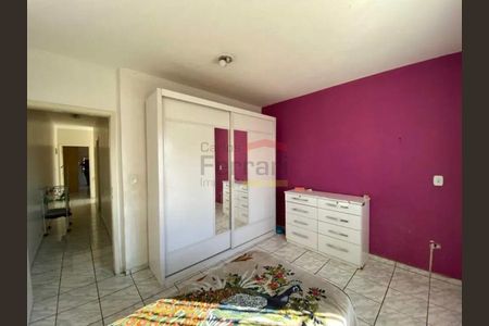 3_photo/94ce8ac9b5.7dc29441a77b793f-ATLAS-27a5abbf-7e0a-4413-9eaa-4b5fdd5e45e7.jpg de casa à venda com 4 quartos, 180m² em Vila Barros, Guarulhos