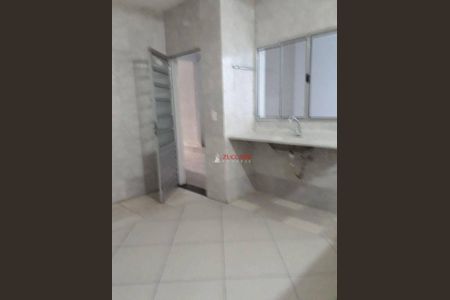 8_photo/94ce8acaaf.4ce81d45f6bc2bd0-ATLAS-2d843187-17e9-4f74-996b-468c2474d16d.jpg de casa à venda com 4 quartos, 196m² em Vila Florida, Guarulhos