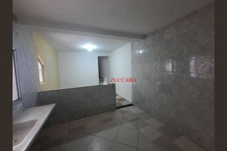 6_photo/94ce8acaaf.4ce81d45f6bc2bd0-ATLAS-81bc4f39-d2b2-467f-afb6-690cce1a429c.jpg de casa à venda com 4 quartos, 196m² em Vila Florida, Guarulhos