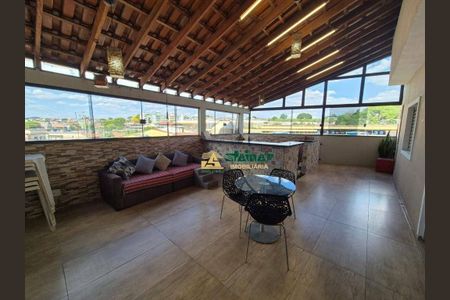 4_photo/94ce8acd2d.1793dc22c4eda740-ATLAS-0dfce7cd-eba3-419b-813f-6969343ffab5.jpg de casa à venda com 3 quartos, 220m² em Jardim Cocaia, Guarulhos