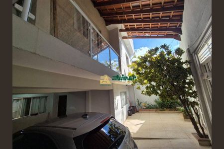 9_photo/94ce8acd2d.1793dc22c4eda740-ATLAS-2a162403-22d1-4d65-84af-4eaec819e282.jpg de casa à venda com 3 quartos, 220m² em Jardim Cocaia, Guarulhos