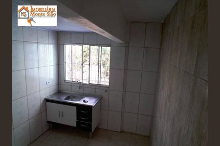 8_photo/94ce8acd83.ceff8192393c33de-ATLAS-516ddc4e-52c9-4bd5-bf36-8b5f8b03a9c0.jpg de casa à venda com 5 quartos, 150m² em Jardim Divinolandia, Guarulhos