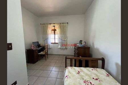 6_photo/94ce8acd8b.7c2e386fbbd2f2f7-ATLAS-0784afc4-05a7-468d-94c7-98ea1809088d.jpg de casa à venda com 3 quartos, 276m² em Jardim Divinolandia, Guarulhos