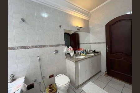 3_photo/94ce8acd8b.7c2e386fbbd2f2f7-ATLAS-0bf260c9-832e-4f8f-b9b5-1c0ac454c172.jpg de casa à venda com 3 quartos, 276m² em Jardim Divinolandia, Guarulhos