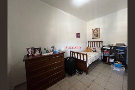 4_photo/94ce8acd8b.7c2e386fbbd2f2f7-ATLAS-38212efb-5bc9-4eb8-a0a7-a182755c5b9e.jpg de casa à venda com 3 quartos, 276m² em Jardim Divinolandia, Guarulhos