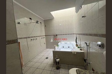 7_photo/94ce8acd8b.7c2e386fbbd2f2f7-ATLAS-c6e6496a-c5e0-4efb-a948-7e3f515be812.jpg de casa à venda com 3 quartos, 276m² em Jardim Divinolandia, Guarulhos