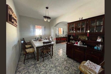 9_photo/94ce8acd8b.7c2e386fbbd2f2f7-ATLAS-e2b85b9e-34ee-4888-9f92-4efe758d3edb.jpg de casa à venda com 3 quartos, 276m² em Jardim Divinolandia, Guarulhos