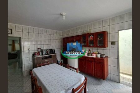 2_photo/94ce8ad00f.a9fe67ee86852afe-ATLAS-37d17d00-8ad8-4683-8730-e1ffc45edf0e.jpg de casa à venda com 3 quartos, 215m² em Jardim Almeida Prado, Guarulhos