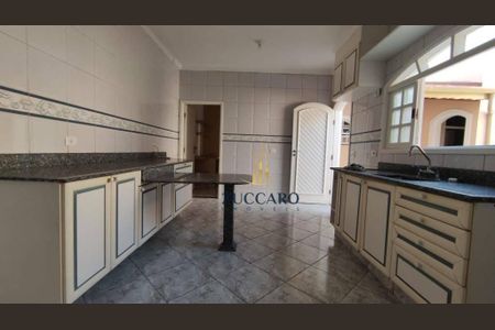 6_photo/94ce8ad15f.eede15a36e42d680-ATLAS-7174bf09-4b40-47bc-9dd3-08d48c4cf3cd.jpg de casa para alugar com 3 quartos, 130m² em Jardim Almeida Prado, Guarulhos