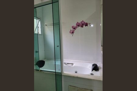 8_photo/94ce8ad2b1.4664f3ed7bb28091-ATLAS-34b3385a-38bb-42d6-b873-48d200f6bbbf.jpg de casa à venda com 3 quartos, 225m² em Vila Maricy, Guarulhos