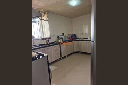 13_photo/94ce8ad2eb.ceff8192393c33de-ATLAS-b976b91b-3da2-45b3-9d2a-dc386d7e2475.jpg de casa à venda com 4 quartos, 150m² em Jardim Divinolandia, Guarulhos