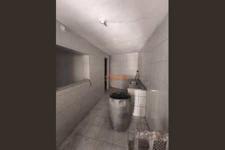 4_photo/94ce8ad2eb.ceff8192393c33de-ATLAS-fffb692d-1943-42ff-814d-eda053ff6a27.jpg de casa à venda com 4 quartos, 150m² em Jardim Divinolandia, Guarulhos