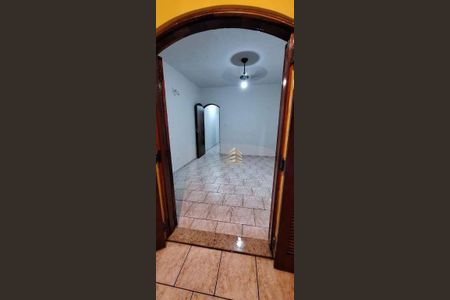 3_photo/94ce8ad327.b63fb19834d8465e-ATLAS-9d0c0a75-448e-4d8d-bacb-bcadfa98bb7b.jpg de casa à venda com 3 quartos, 190m² em Jardim Bela Vista, Guarulhos