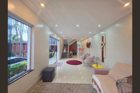 7_photo/94ce8ad40d.530fa32675f8840a-ATLAS-1f00ec16-9017-427b-bfdb-e9e9eb9699cc.jpg de casa à venda com 4 quartos, 277m² em Jardim Bela Vista, Guarulhos