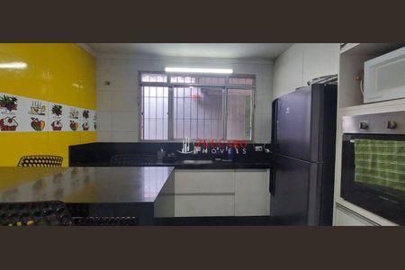 6_photo/94ce8ad479.524c4fcdd351d82c-ATLAS-6f2c32fe-debe-4a79-93b3-628d85d6c1eb.jpg de casa à venda com 3 quartos, 132m² em Jardim Bela Vista, Guarulhos