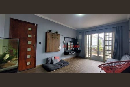 12_photo/94ce8ad479.524c4fcdd351d82c-ATLAS-bc356578-3f99-4cb0-b8e2-fd8860ff1f3e.jpg de casa à venda com 3 quartos, 132m² em Jardim Bela Vista, Guarulhos