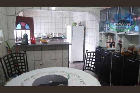 8_photo/94ce8ad4cf.935c805baf9a7d1f-ATLAS-9113281c-6059-45fb-9d3e-1780e26033b4.jpg de casa à venda com 2 quartos, 110m² em Jardim Bela Vista, Guarulhos