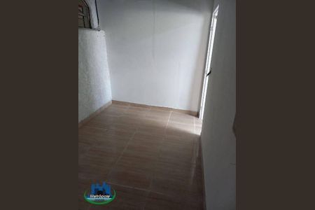 4_photo/94ce8ad655.d505c9d9834fda44-ATLAS-4b31be81-8c83-4eae-aa20-9c53c4021a0d.jpg de casa à venda com 2 quartos, 90m² em Jardim Santa Maria, Guarulhos