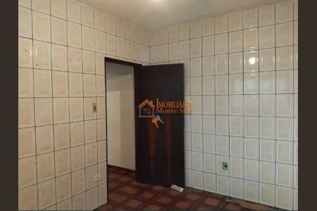 6_photo/94ce8ad697.6ba4ef9df26df2e3-ATLAS-1fa9ceee-7b79-464e-aa35-d4b8b7fac09a.jpg de casa à venda com 2 quartos, 125m² em Jardim Almeida Prado, Guarulhos