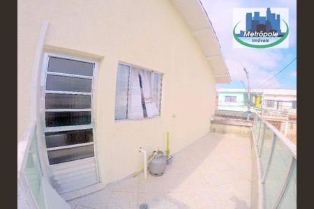 18_photo/94ce8ade65.d41ccc6539b5b4b0-ATLAS-51a5985a-8a3a-4f58-ab04-e93c698a73a0.jpg de casa à venda com 5 quartos, 165m² em Jardim das Acacias, Guarulhos