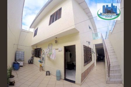 20_photo/94ce8ade65.d41ccc6539b5b4b0-ATLAS-d0eb89c1-9f04-4e2a-b02a-f6035be7f157.jpg de casa à venda com 5 quartos, 165m² em Jardim das Acacias, Guarulhos