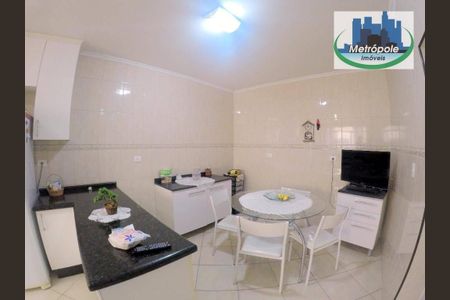 27_photo/94ce8ade65.d41ccc6539b5b4b0-ATLAS-d7616388-a636-4cca-837d-b2d97e791738.jpg de casa à venda com 5 quartos, 165m² em Jardim das Acacias, Guarulhos