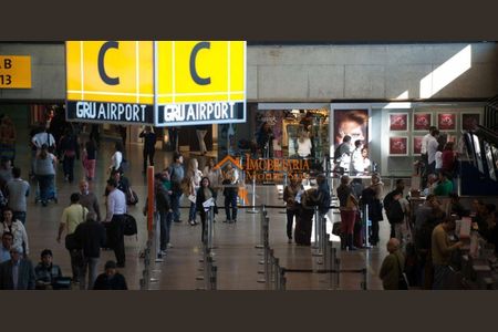 7_photo/94ce8adebf.ceff8192393c33de-ATLAS-25b47dd2-97ca-4eec-97d7-1d7aa3044923.jpg de casa à venda com 7 quartos, m² em Jardim Kawamoto, Guarulhos