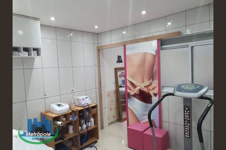 12_photo/94ce8ae0e1.f7e81ba1849dc159-ATLAS-568cb975-7e4b-4ca2-940f-bd1a25cf05cf.jpg de casa à venda com 5 quartos, 250m² em Jardim Marilena, Guarulhos