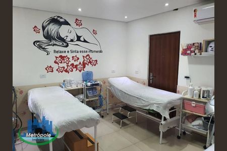 13_photo/94ce8ae0e1.f7e81ba1849dc159-ATLAS-d4b6e318-879e-43da-8b48-c49823c63fa8.jpg de casa à venda com 5 quartos, 250m² em Jardim Marilena, Guarulhos