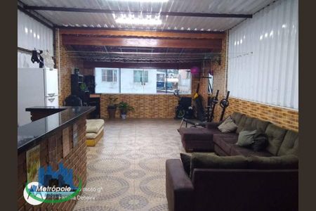 39_photo/94ce8ae117.1d0d827e26d2d819-ATLAS-8eb88988-db08-4a8c-a498-a4a9a3f7483a.jpg de casa à venda com 3 quartos, 250m² em Taboão, Guarulhos