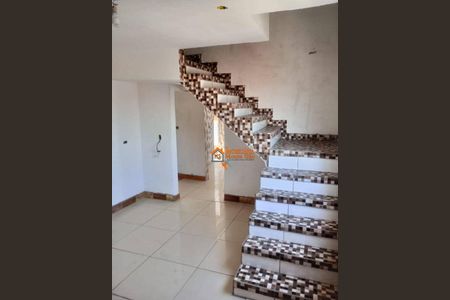 11_photo/94ce8ae9f3.ceff8192393c33de-ATLAS-07624b5b-d4e9-4bfc-83be-56328c253308.jpg de casa à venda com 3 quartos, 200m² em Parque Industrial, Guarulhos