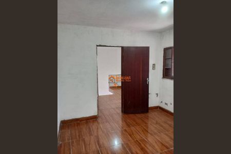 12_photo/94ce8ae9f3.ceff8192393c33de-ATLAS-27c37615-1f3a-4e6d-b153-7e1782cb0624.jpg de casa à venda com 3 quartos, 200m² em Parque Industrial, Guarulhos