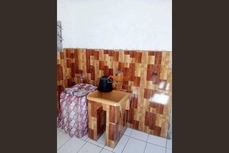 19_photo/94ce8ae9f3.ceff8192393c33de-ATLAS-99714b9d-e276-40d7-963a-2d849ad22423.jpg de casa à venda com 3 quartos, 200m² em Parque Industrial, Guarulhos