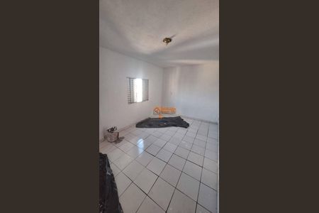 3_photo/94ce8ae9f3.ceff8192393c33de-ATLAS-e9221475-af55-4e1a-9b4e-bfe0fc990e1a.jpg de casa à venda com 1 quarto, 40m² em Parque Industrial, Guarulhos