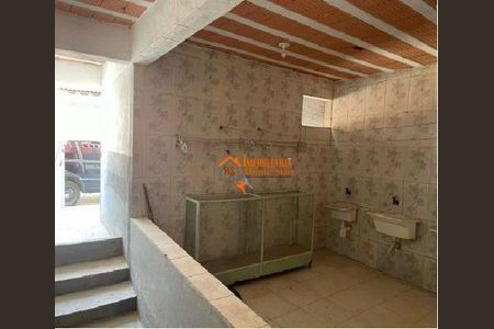 2_photo/94ce8b008f.7f057c72c49660dd-ATLAS-a07f5fa3-2a7e-4ef2-baa9-40360afd9f8e.jpg de casa à venda com 1 quarto, 100m² em Jardim Bananal, Guarulhos