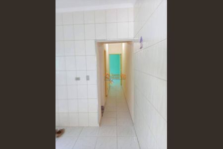 10_photo/94ce8b0d61.6e9143fe3d472e43-ATLAS-a31a95b0-4e09-4a44-888a-0c4fecf5488a.jpg de casa à venda com 5 quartos, 200m² em Parque Primavera, Guarulhos