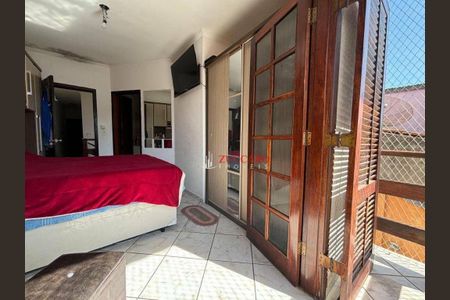 8_photo/94ce8b10ed.c4c0099f2b3231db-ATLAS-4c5fa8cb-3a5a-44ef-87bd-1743c829f12f.jpg de casa à venda com 3 quartos, 149m² em Jardim Santa Edwirges, Guarulhos