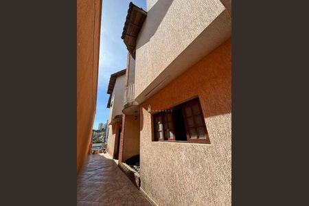 10_photo/94ce8b10ed.c4c0099f2b3231db-ATLAS-505d11b1-d010-4502-84ce-690f9ce79f66.jpg de casa à venda com 3 quartos, 149m² em Jardim Santa Edwirges, Guarulhos