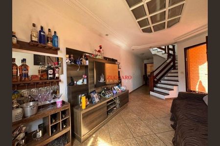 11_photo/94ce8b10ed.c4c0099f2b3231db-ATLAS-546a9b49-1e88-44ad-b2b2-532db012b40f.jpg de casa à venda com 3 quartos, 149m² em Jardim Santa Edwirges, Guarulhos