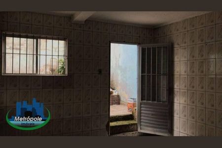 5_photo/94ce8b1693.882e1bf24d7d2fd7-ATLAS-1c1ad540-b092-4ad8-8b27-e1cf6cfb7dd6.jpg de casa à venda com 2 quartos, 60m² em Taboão, Guarulhos