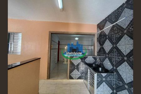 8_photo/94ce8b17d5.c1dc00249eefaead-ATLAS-f09aef06-a2ac-4d3f-86ba-ae1fc3a6e1db.jpg de casa à venda com 2 quartos, 200m² em Jardim Belvedere, Guarulhos