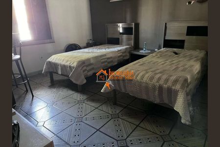 10_photo/94ce8b17ed.719fbdc320448c84-ATLAS-2ec4ca1c-b44a-4c8f-8b1c-59969dac2452.jpg de casa à venda com 3 quartos, 210m² em Jardim Sao Domingos, Guarulhos